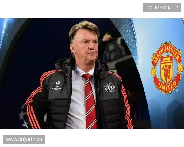 范加尔执教理念强调战术纪律与体系化建队,注重青训融合与长期竞争力塑造