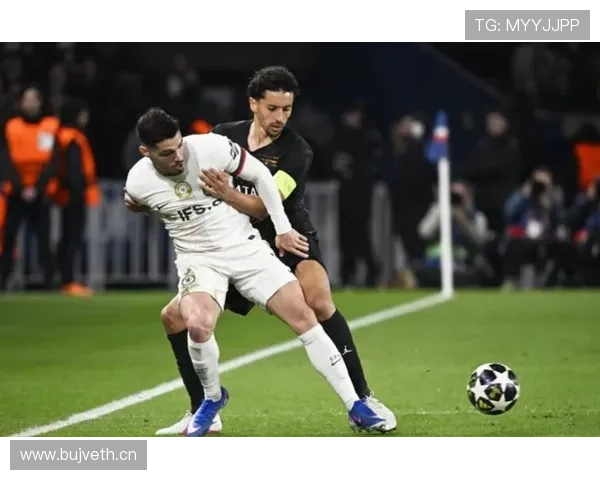 马尔基尼奥斯vs范戴克:防守风格与稳定性对比