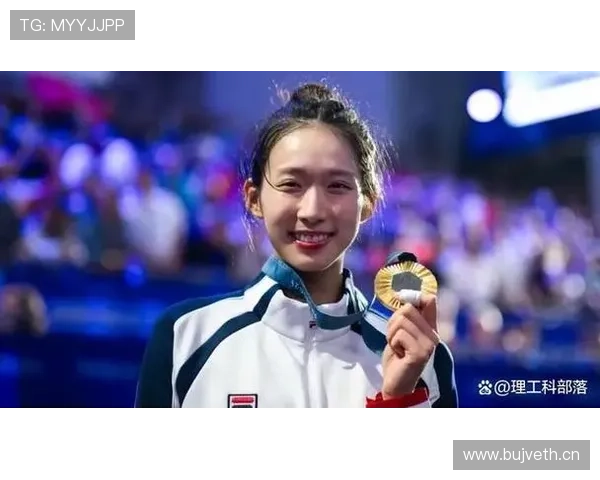 傅园慧这日常水瓶怎么看着比奥运冠军还奢侈？